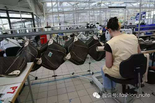 代工Burberry Prada的中國(guó)工廠們只賺那么點(diǎn) 生存好艱難啊